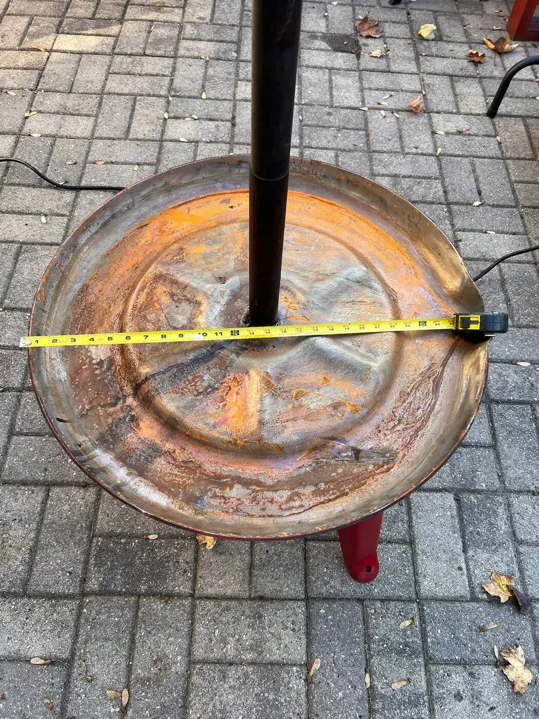 Fresh rust forming on the bowl shortly after sanding.